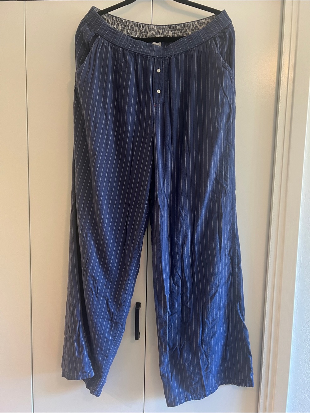 aerie Navy Pinstripe Women's Lounge Pajama Pants